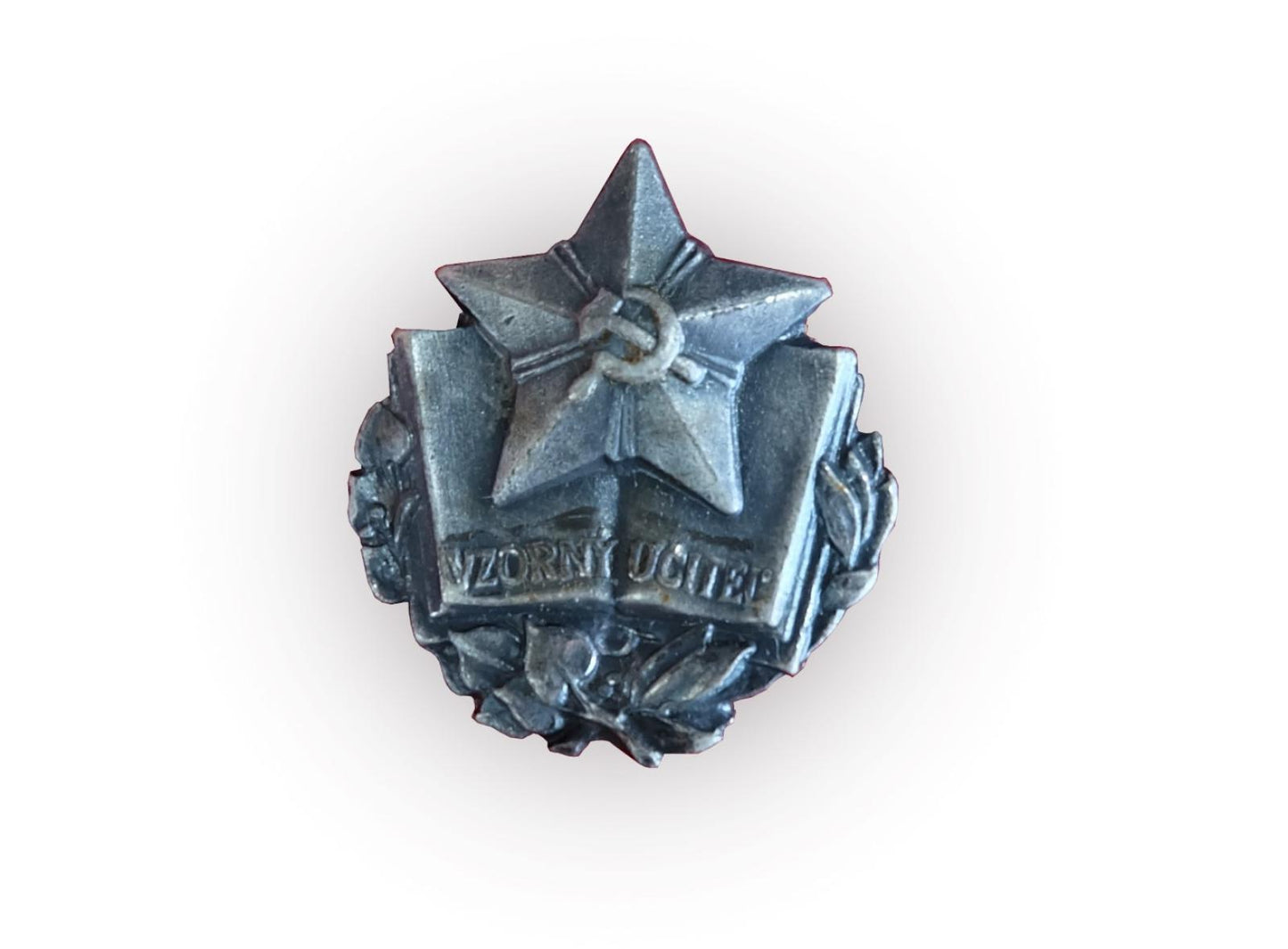 Strieborný starý odznak Vzorný učitel Československo